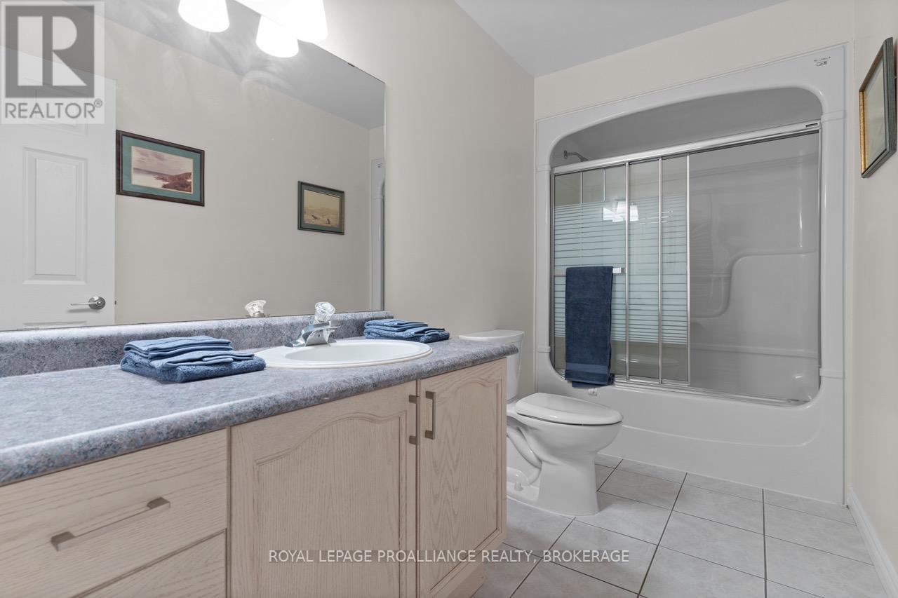 30 Yonge Street, Kingston (Central City West), Ontario  K7M 1E3 - Photo 20 - X12101704