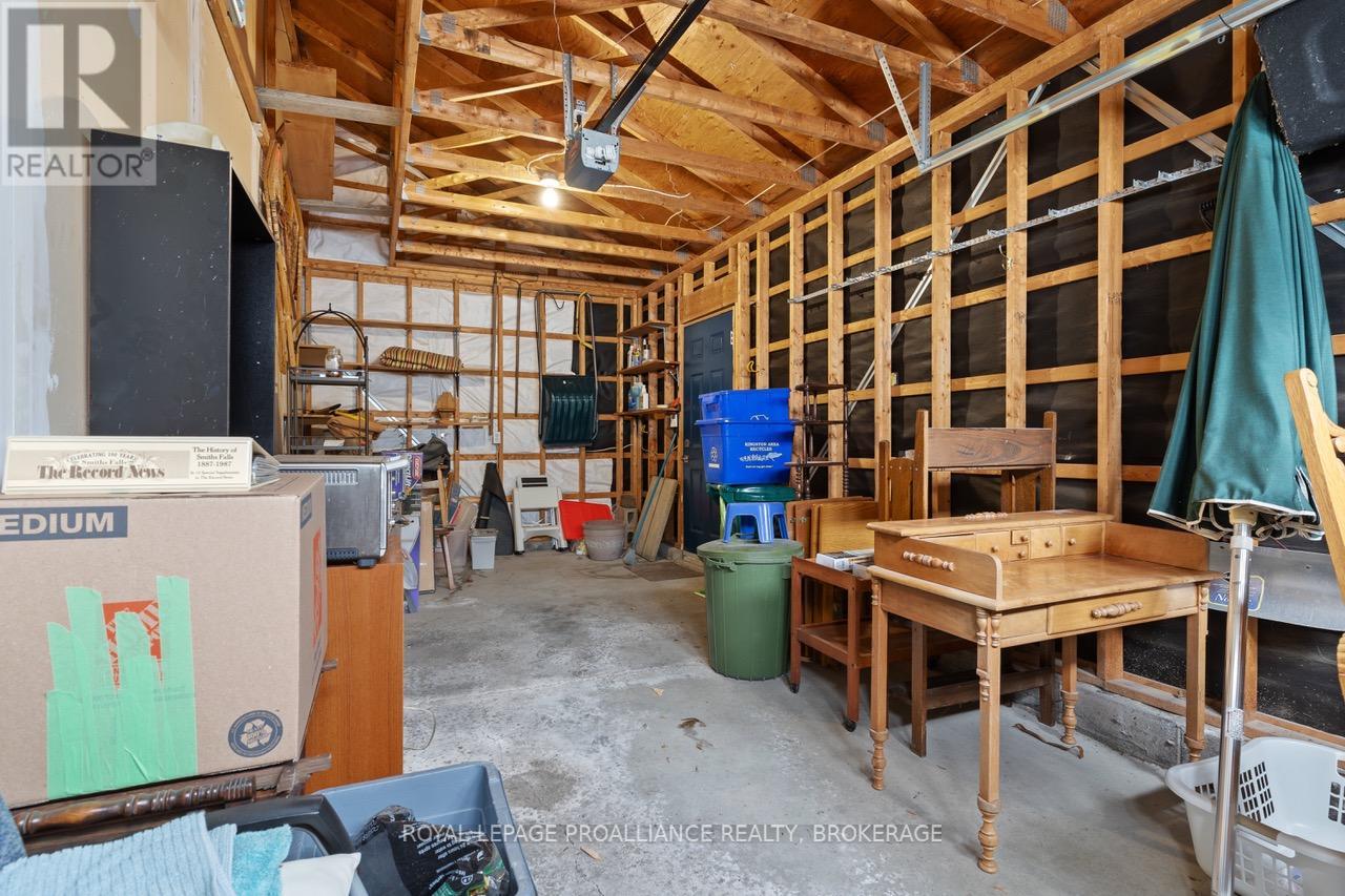 30 Yonge Street, Kingston (Central City West), Ontario  K7M 1E3 - Photo 30 - X12101704