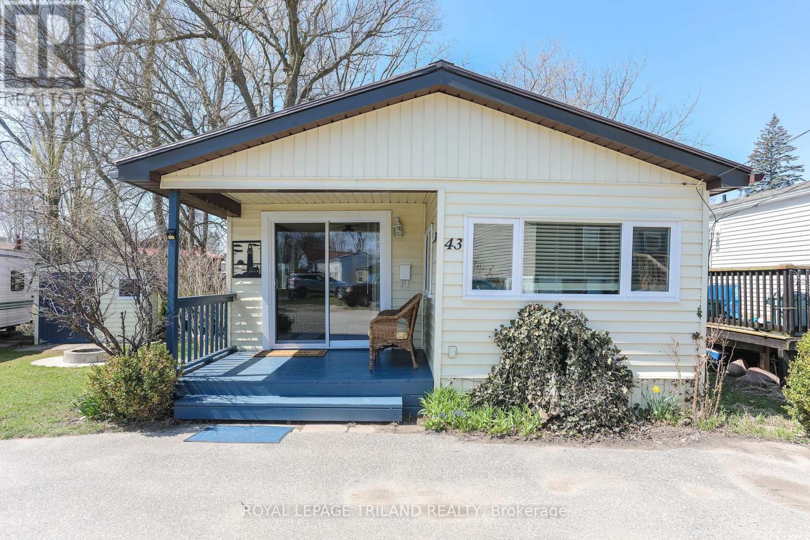 43 - 33 Pitt Street, Bayham, Ontario  N0J 1T0 - Photo 2 - X12101615