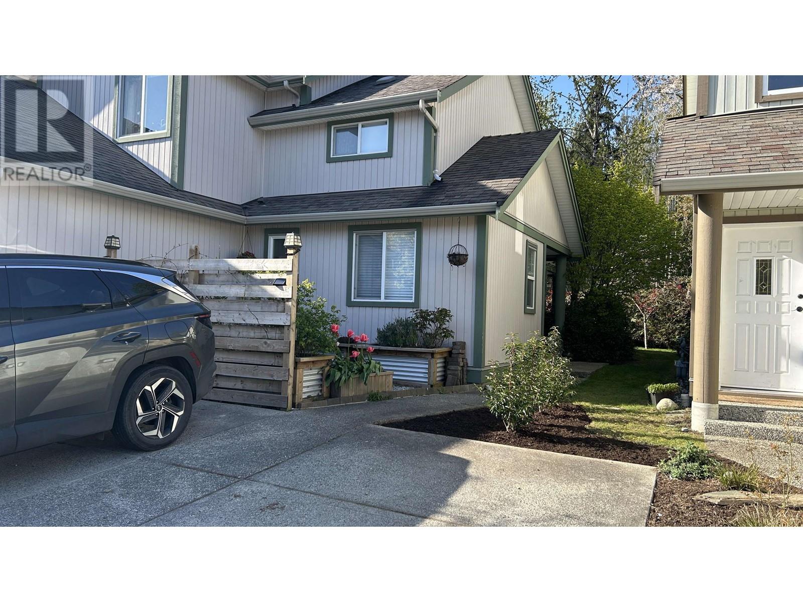 49 735 Park Road, Gibsons, British Columbia  V0N 1V7 - Photo 1 - R2981356