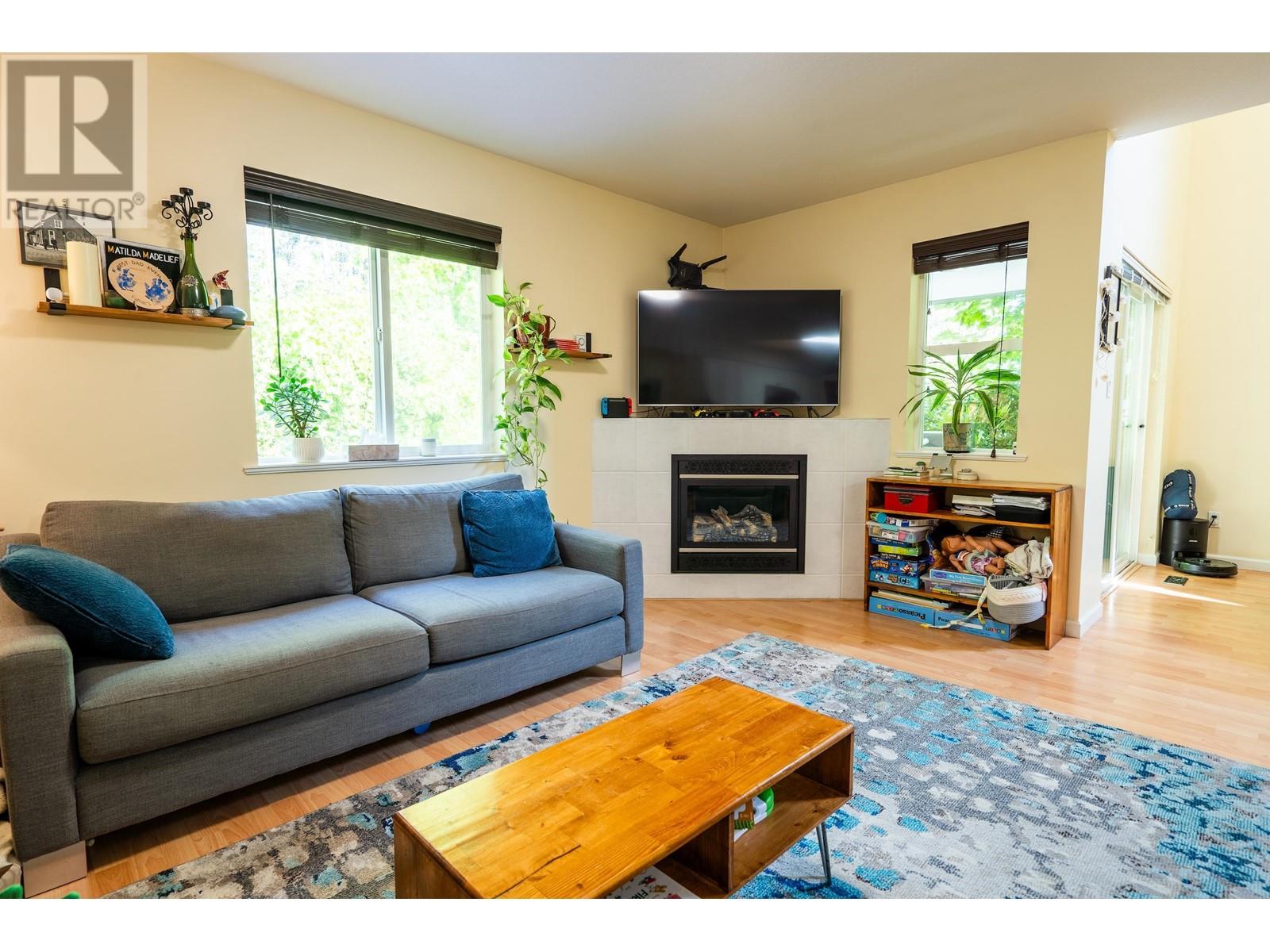 49 735 Park Road, Gibsons, British Columbia  V0N 1V7 - Photo 4 - R2981356