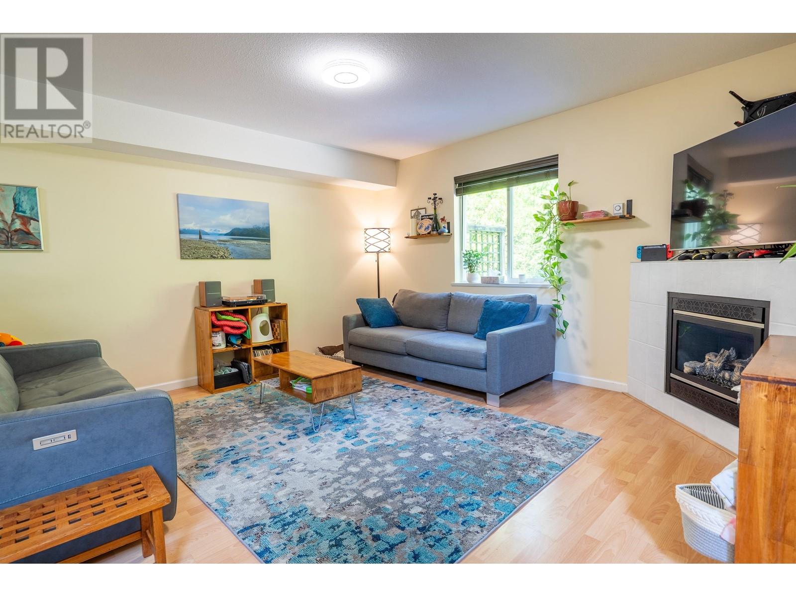 49 735 Park Road, Gibsons, British Columbia  V0N 1V7 - Photo 5 - R2981356