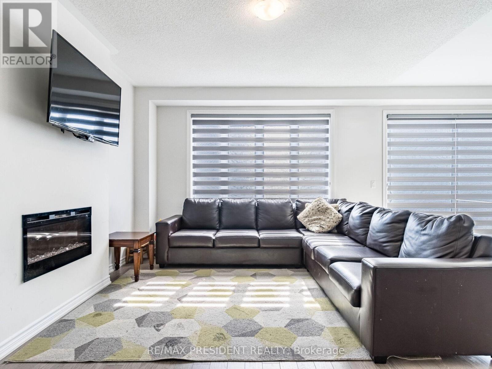 30 Camino Real Drive, Caledon, Ontario  L7C 4L9 - Photo 21 - W12101444