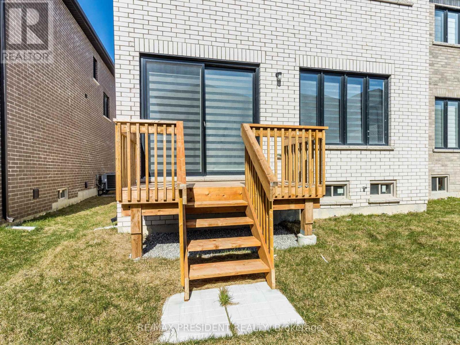 30 Camino Real Drive, Caledon, Ontario  L7C 4L9 - Photo 36 - W12101444