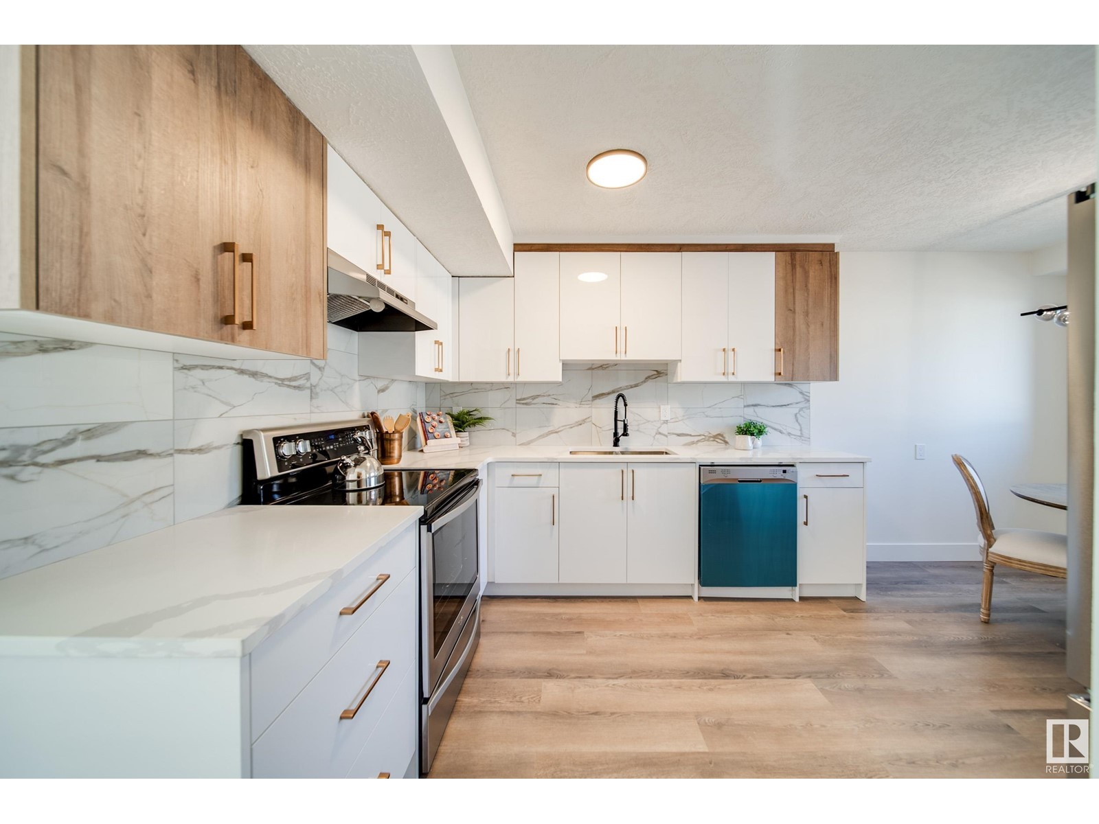 Property at 1237 HOOKE RD NW image 1