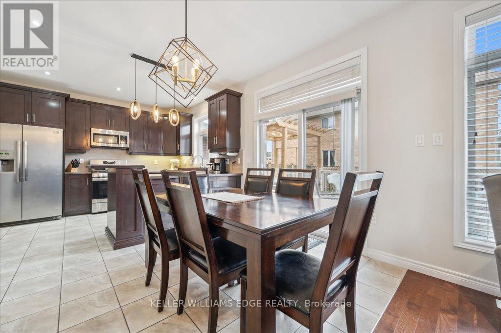 28 Greti Drive, Hamilton, Ontario  L9B 0C9 - Photo 11 - X12101442