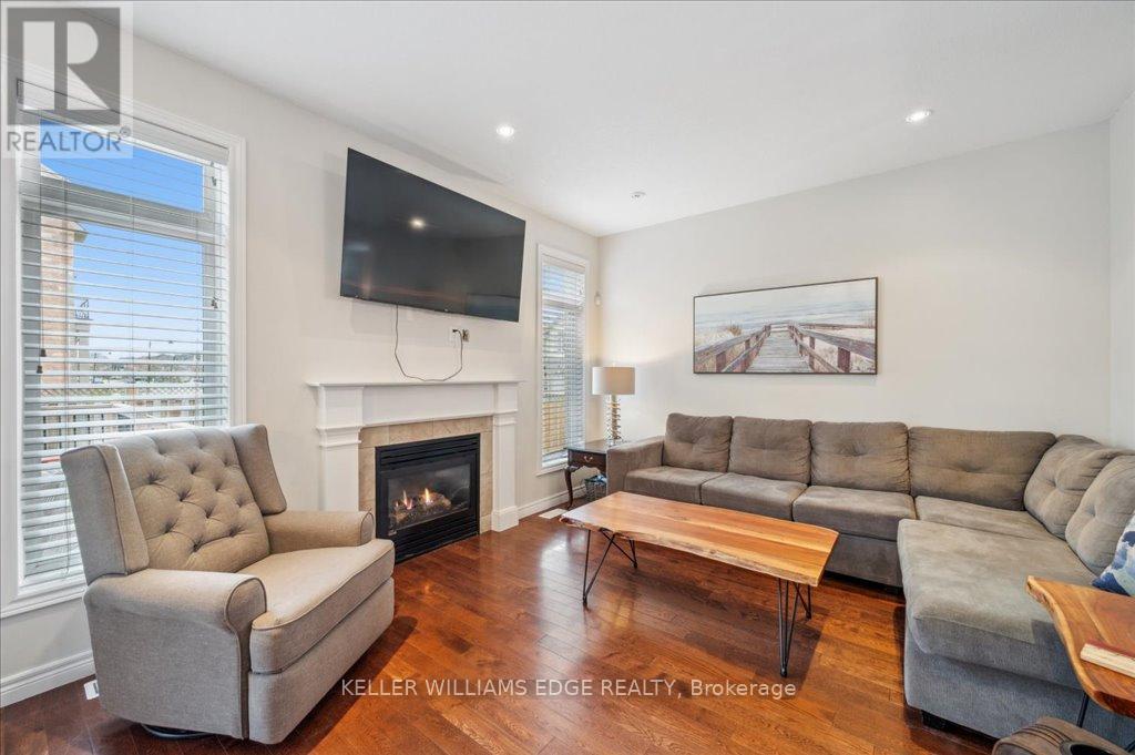 28 Greti Drive, Hamilton, Ontario  L9B 0C9 - Photo 17 - X12101442