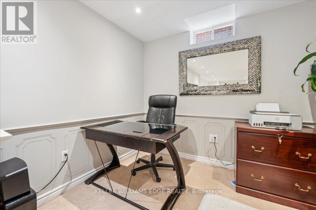 28 Greti Drive, Hamilton, Ontario  L9B 0C9 - Photo 34 - X12101442