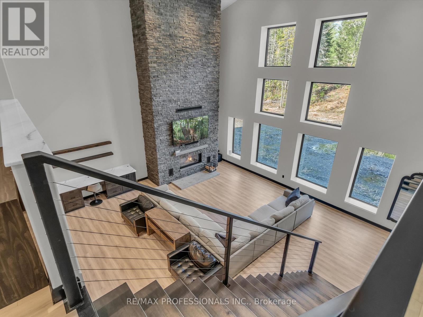 2320 Highway 117, Lake Of Bays, Ontario  P0B 1A0 - Photo 25 - X12101550