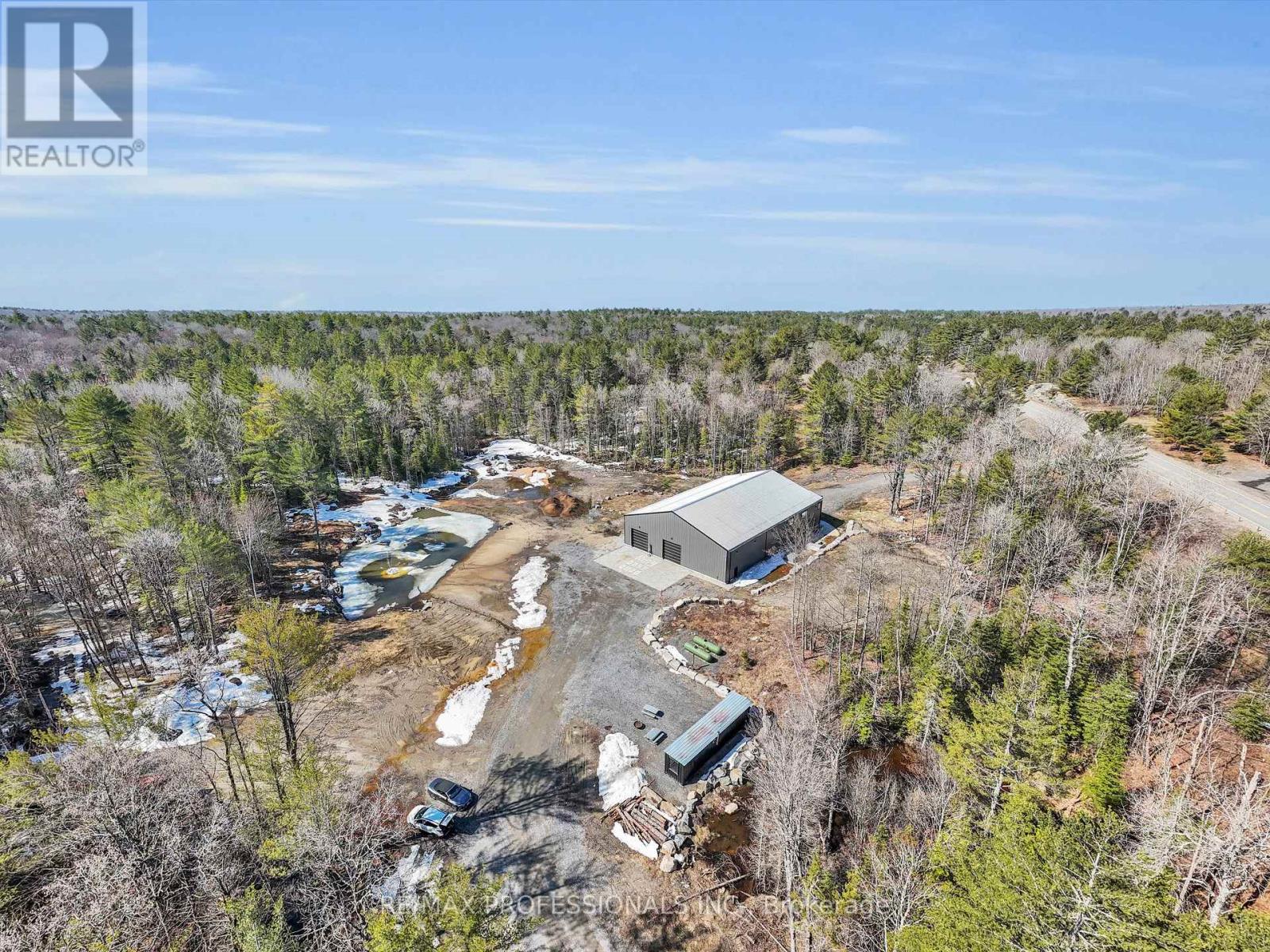 2320 Highway 117, Lake Of Bays, Ontario  P0B 1A0 - Photo 43 - X12101550