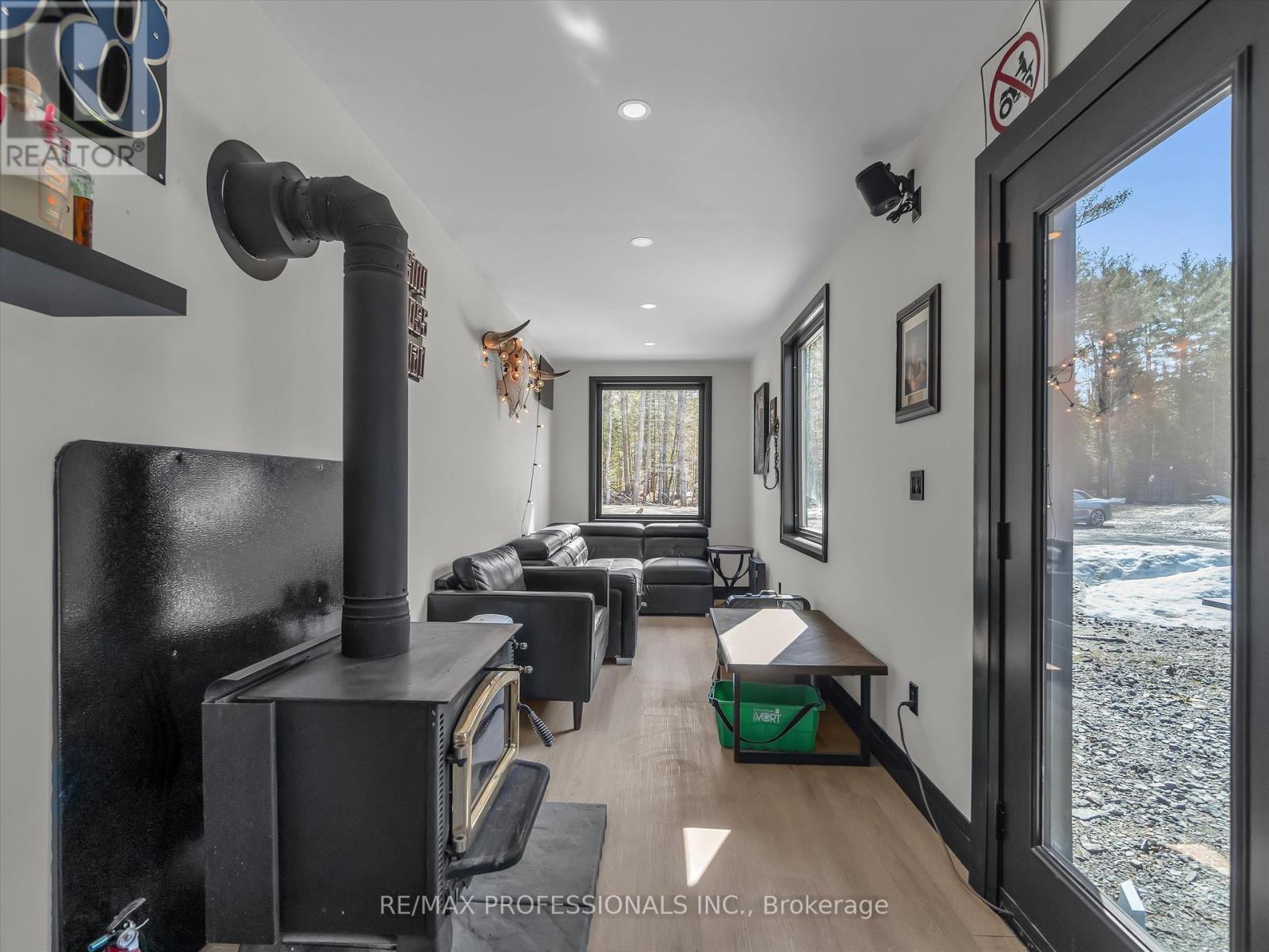 2320 Highway 117, Lake Of Bays, Ontario  P0B 1A0 - Photo 47 - X12101550