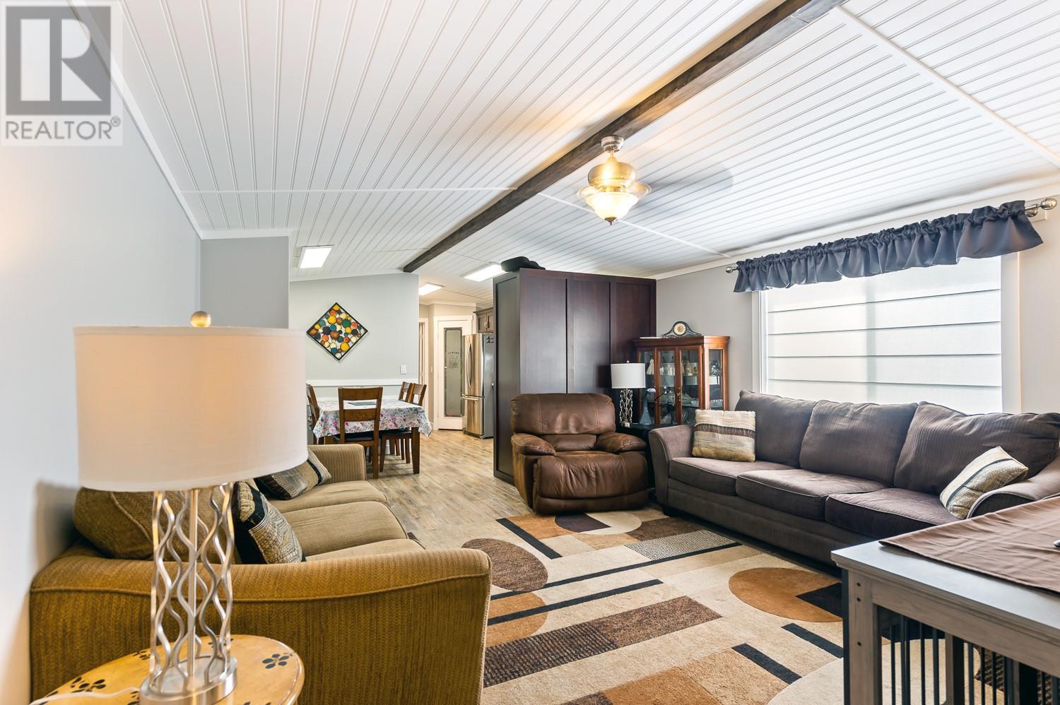 Property at 2550 Hollywood Road N Unit# 136 image 2