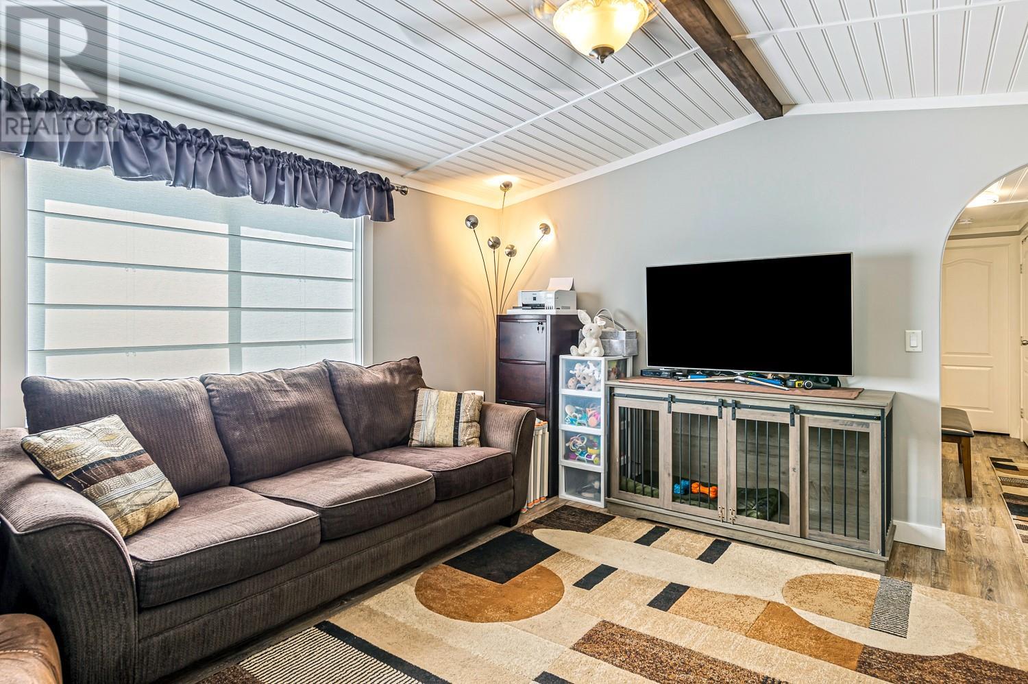 Property at 2550 Hollywood Road N Unit# 136 image 4