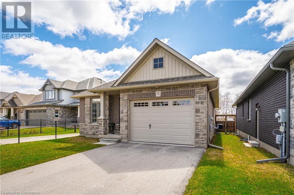 Property at 51 MURRAY Drive image 2