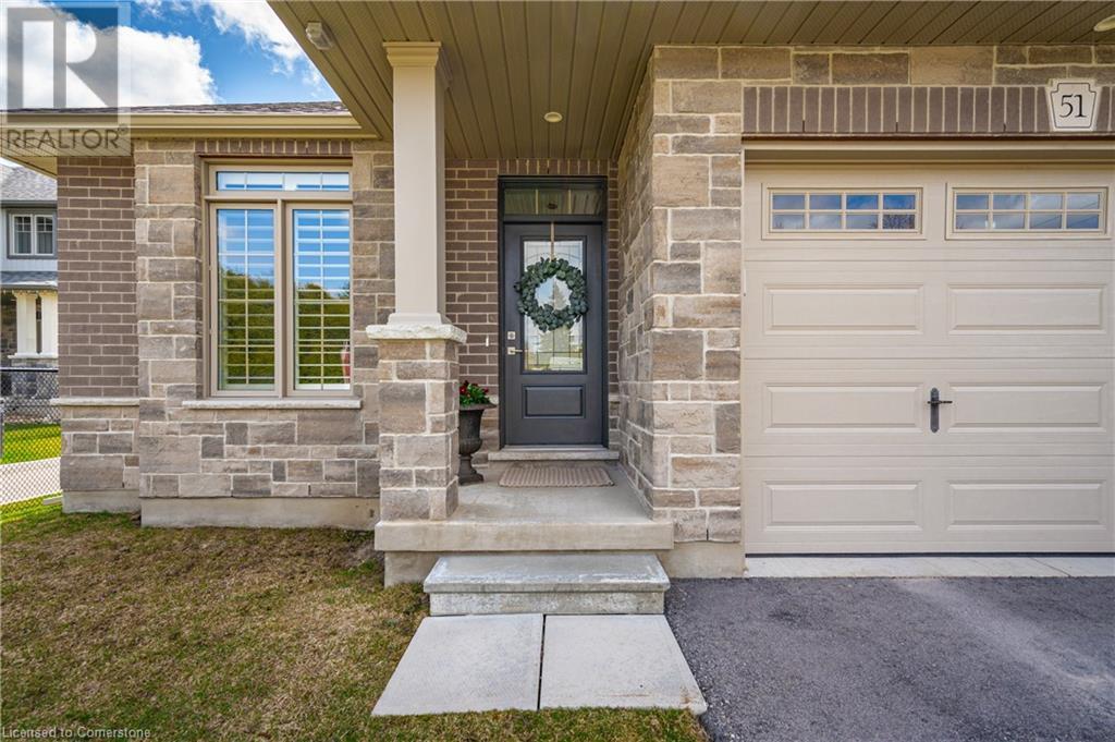 Property at 51 MURRAY Drive image 3