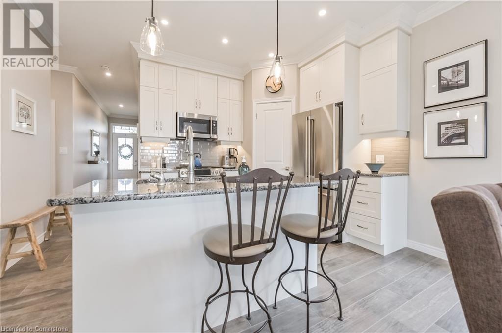 Property at 51 MURRAY Drive image 5