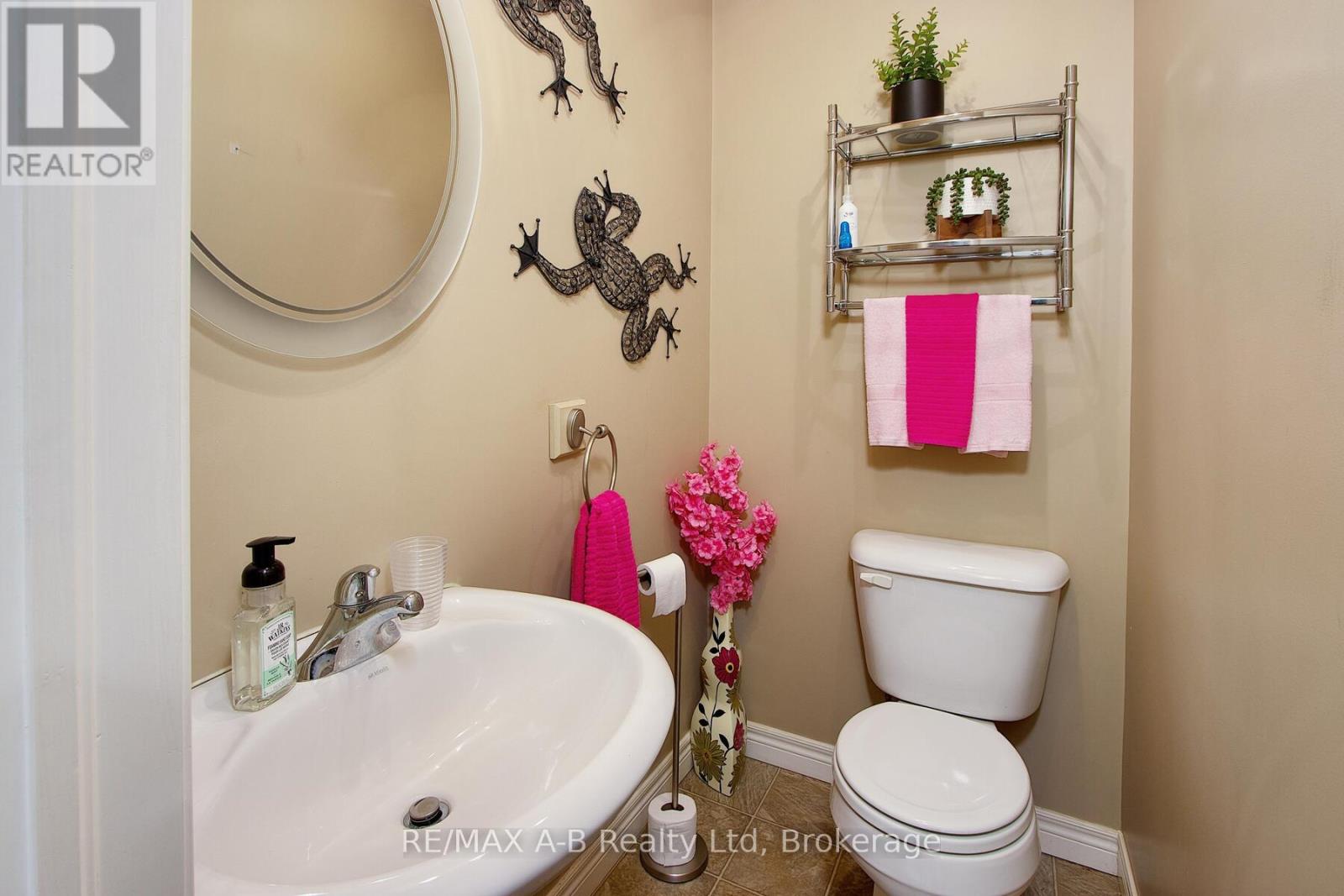 43 Abraham Drive, Stratford, Ontario  N5A 8A9 - Photo 17 - X12101623