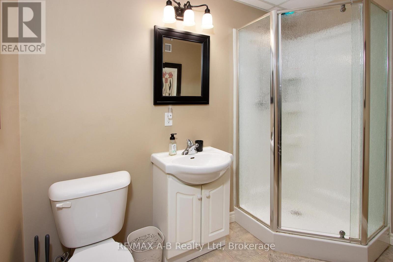 43 Abraham Drive, Stratford, Ontario  N5A 8A9 - Photo 29 - X12101623