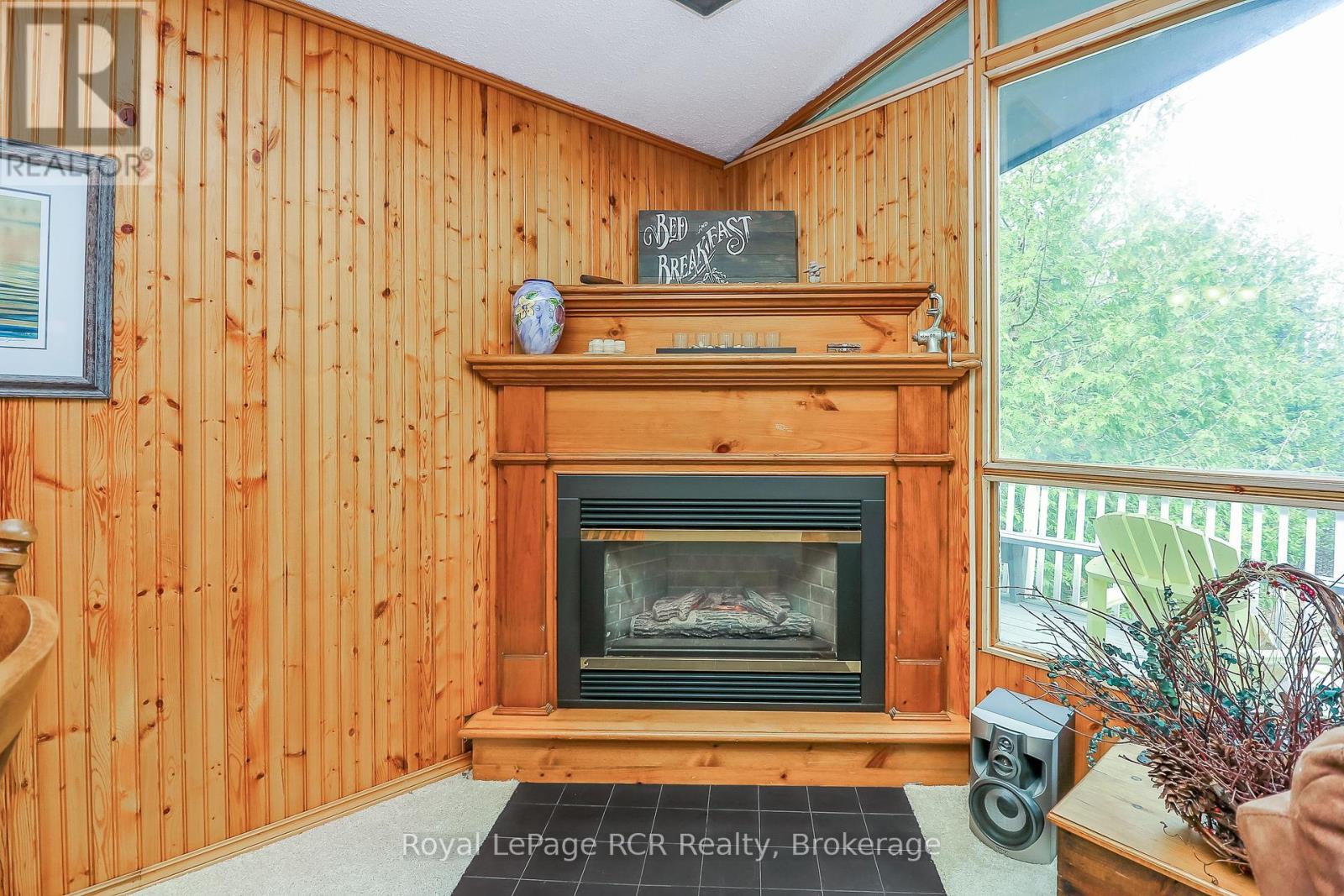 112 Cameron Street, Blue Mountains, Ontario  N0H 2P0 - Photo 11 - X12101669