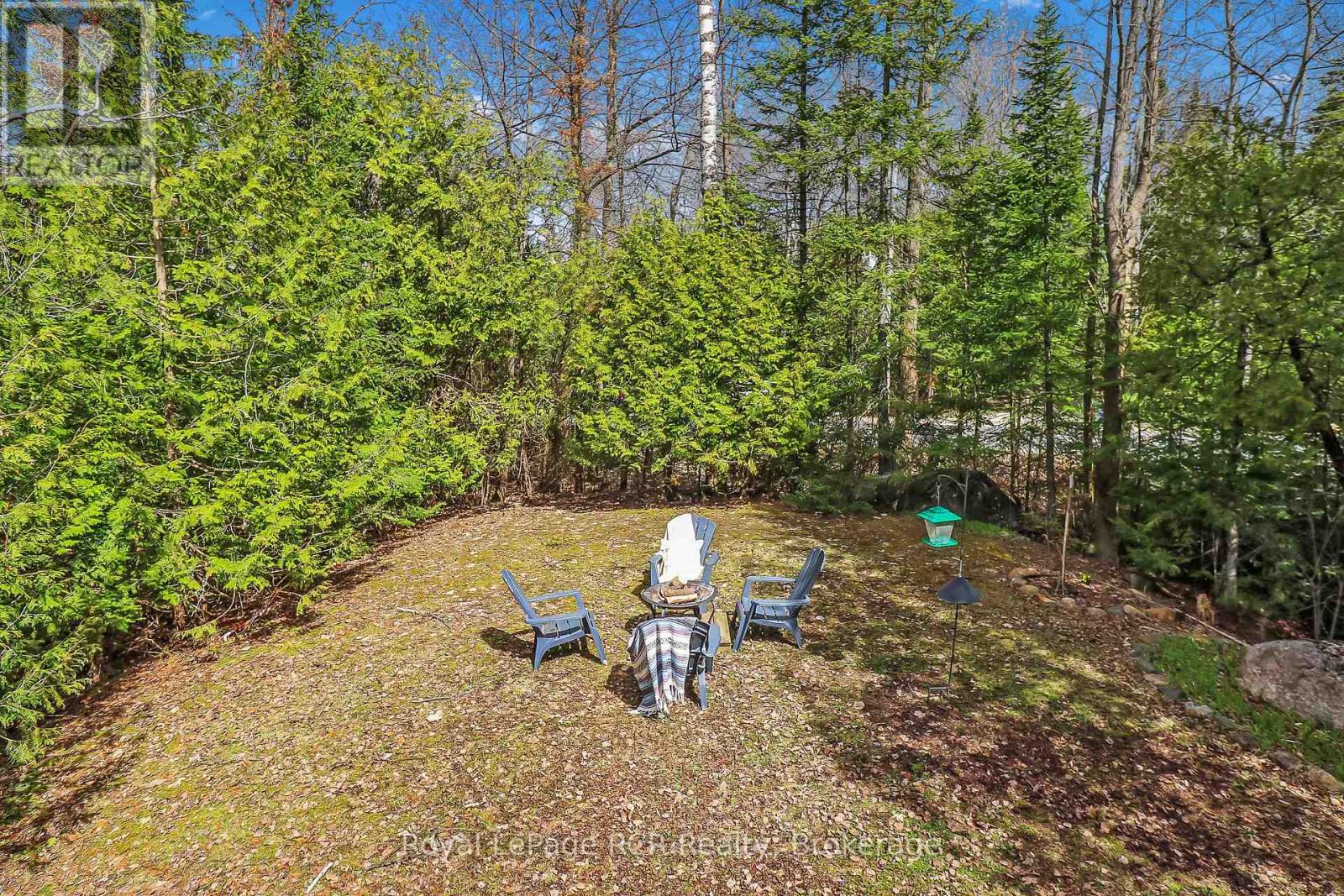 112 Cameron Street, Blue Mountains, Ontario  N0H 2P0 - Photo 29 - X12101669