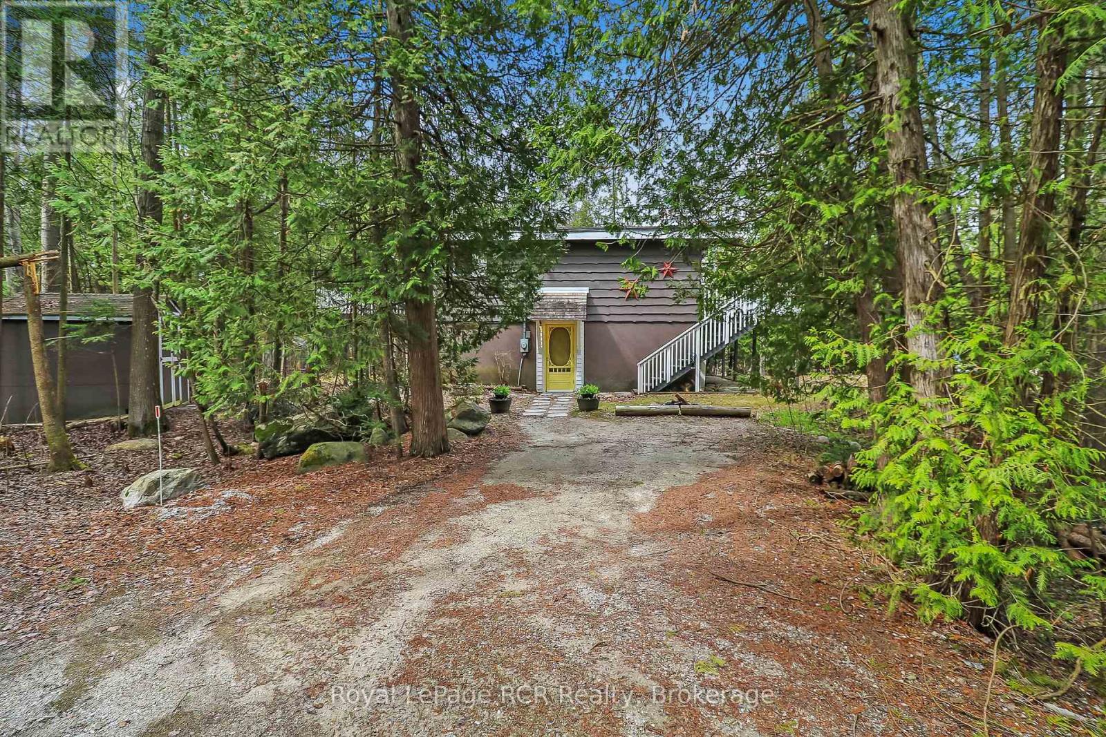 112 Cameron Street, Blue Mountains, Ontario  N0H 2P0 - Photo 37 - X12101669