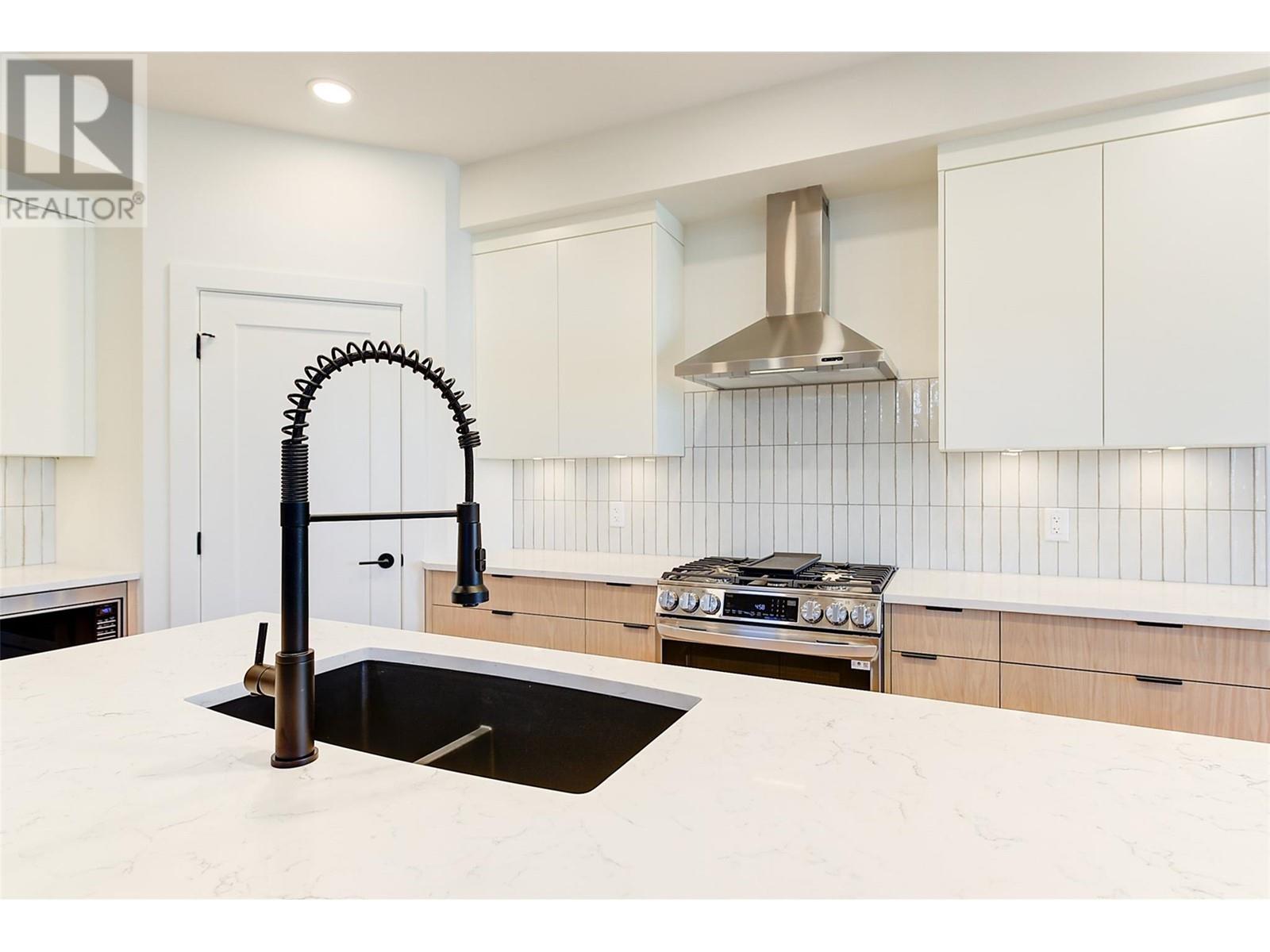 Property at 857 Kinnear Court image 5