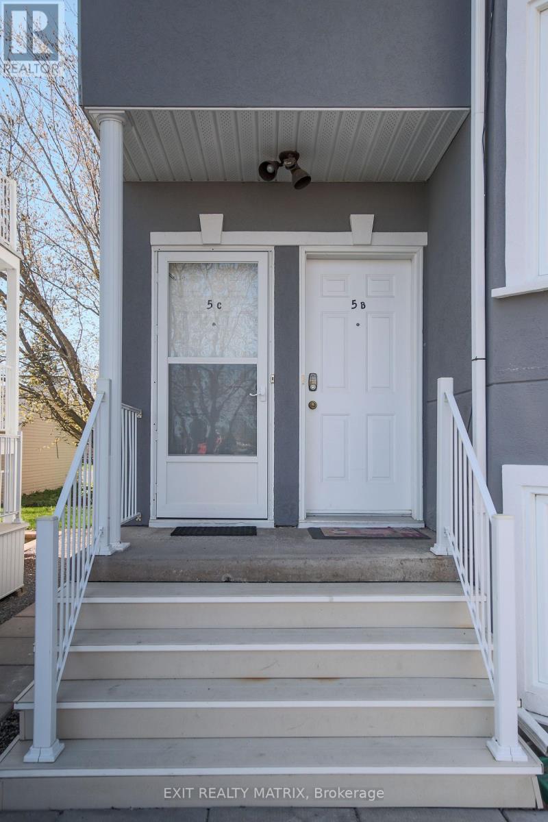 5c - 75 Lapointe Boulevard, Russell, Ontario  K0A 1W0 - Photo 18 - X12101701