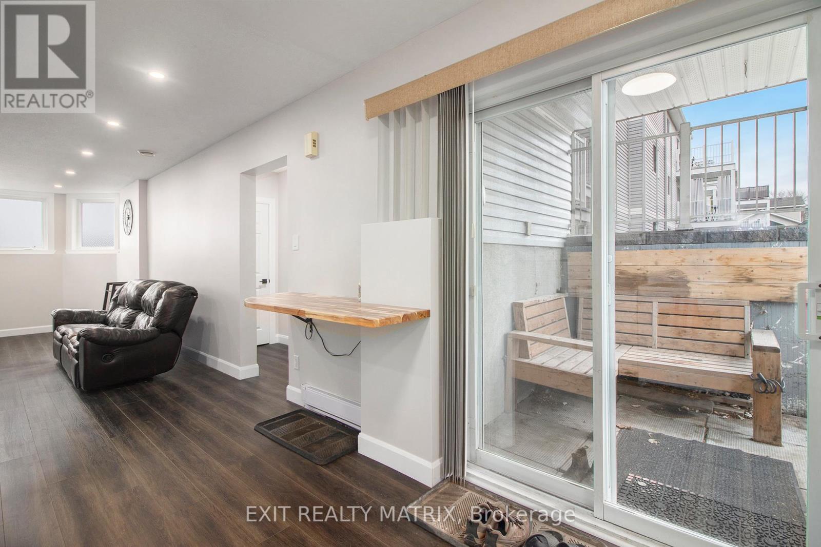 5c - 75 Lapointe Boulevard, Russell, Ontario  K0A 1W0 - Photo 4 - X12101701