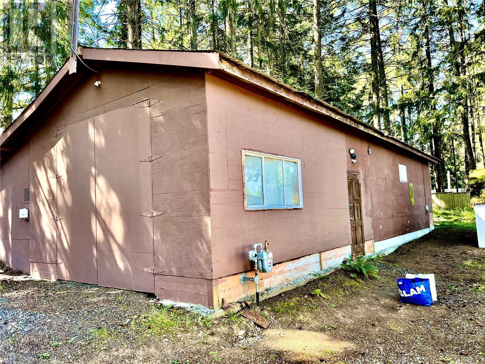 Property at 5508 Godfrey Rd SE image 4