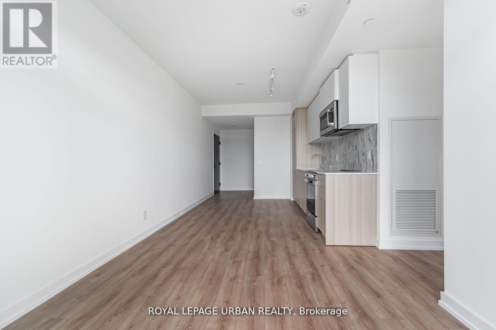 613 - 500 Dupont Street, Toronto, Ontario  M6G 1Y7 - Photo 3 - C12101726