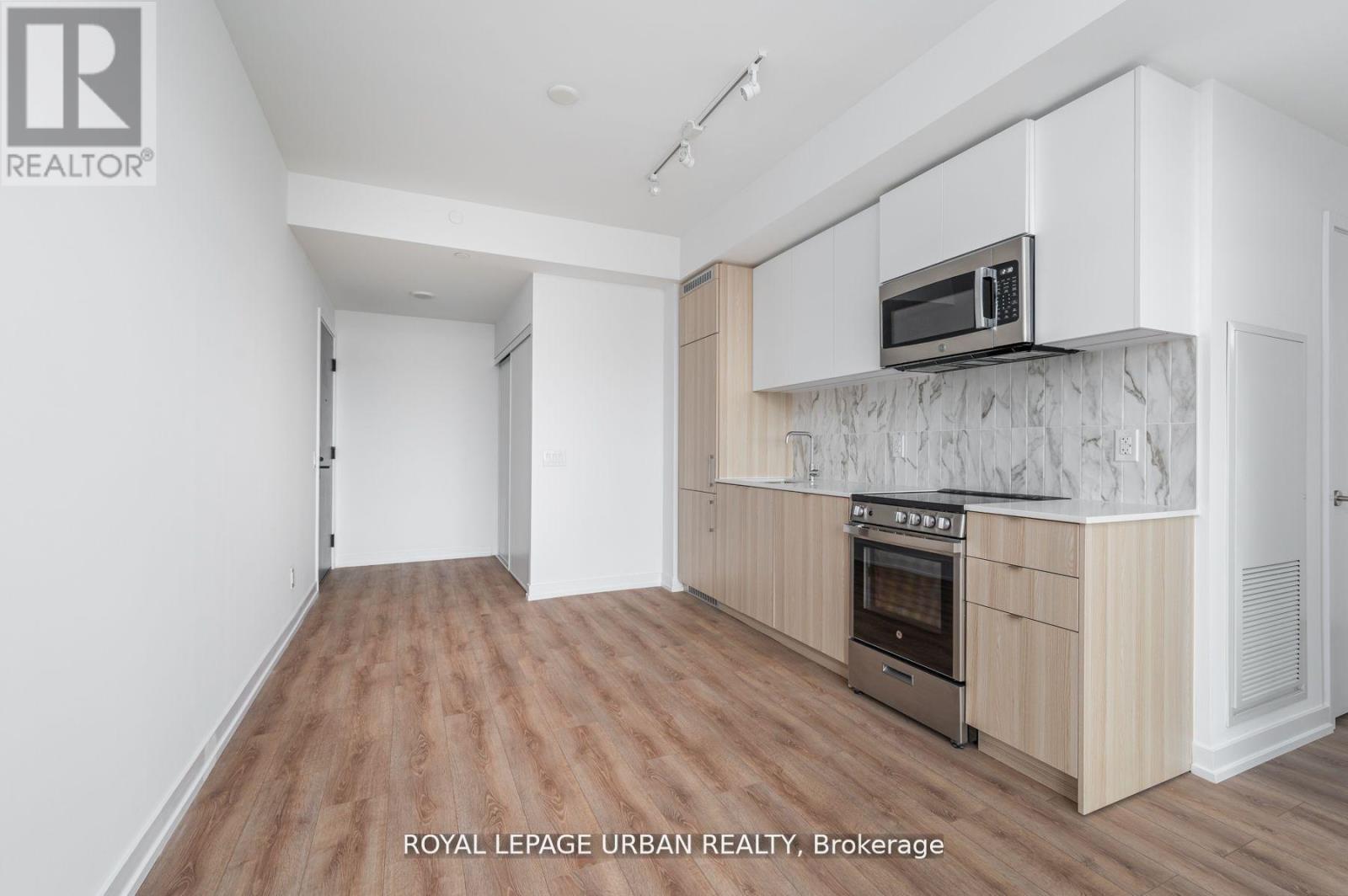 613 - 500 Dupont Street, Toronto, Ontario  M6G 1Y7 - Photo 9 - C12101726