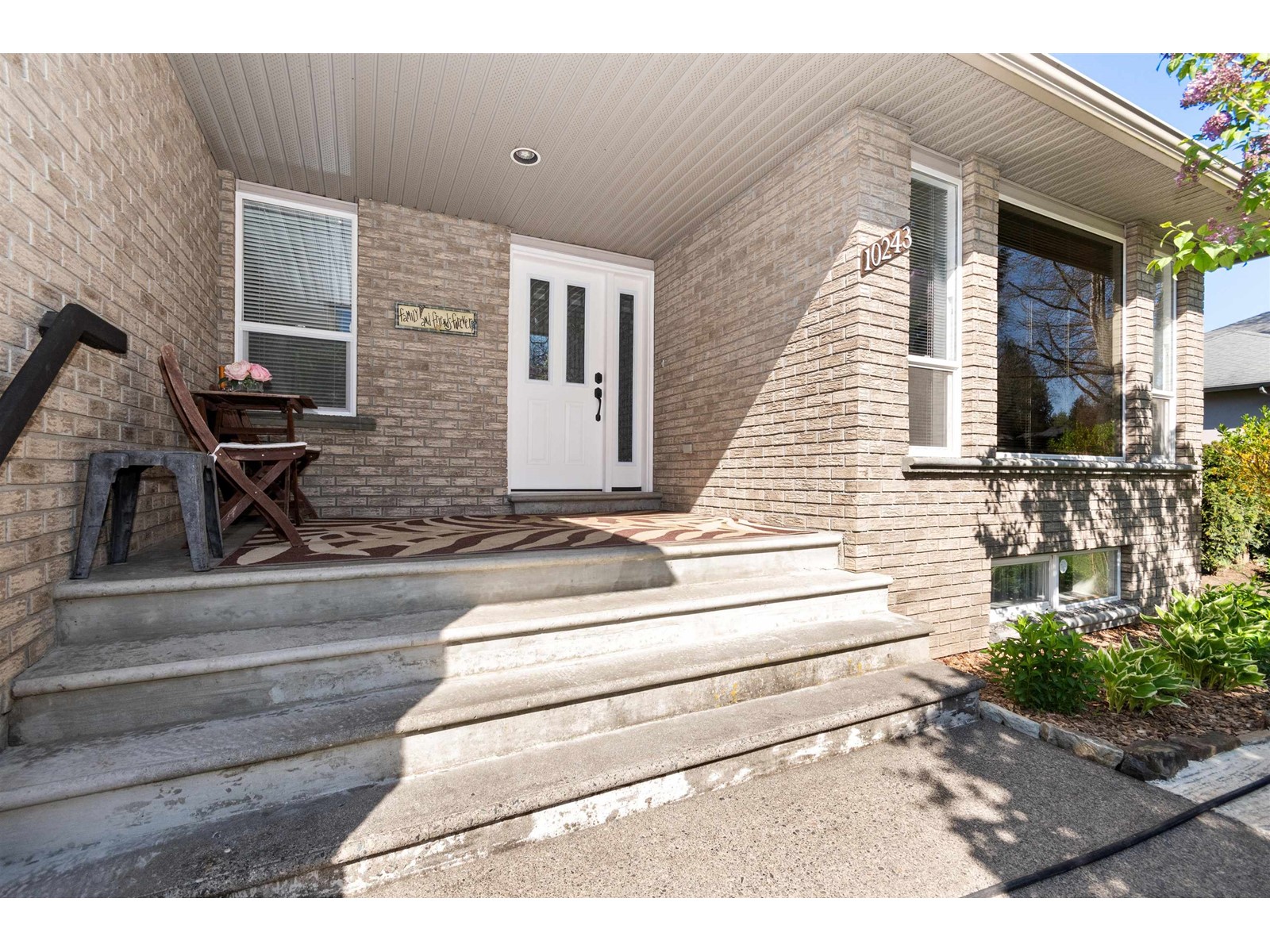 Property at 10243 ROYALWOOD BOULEVARD image 4