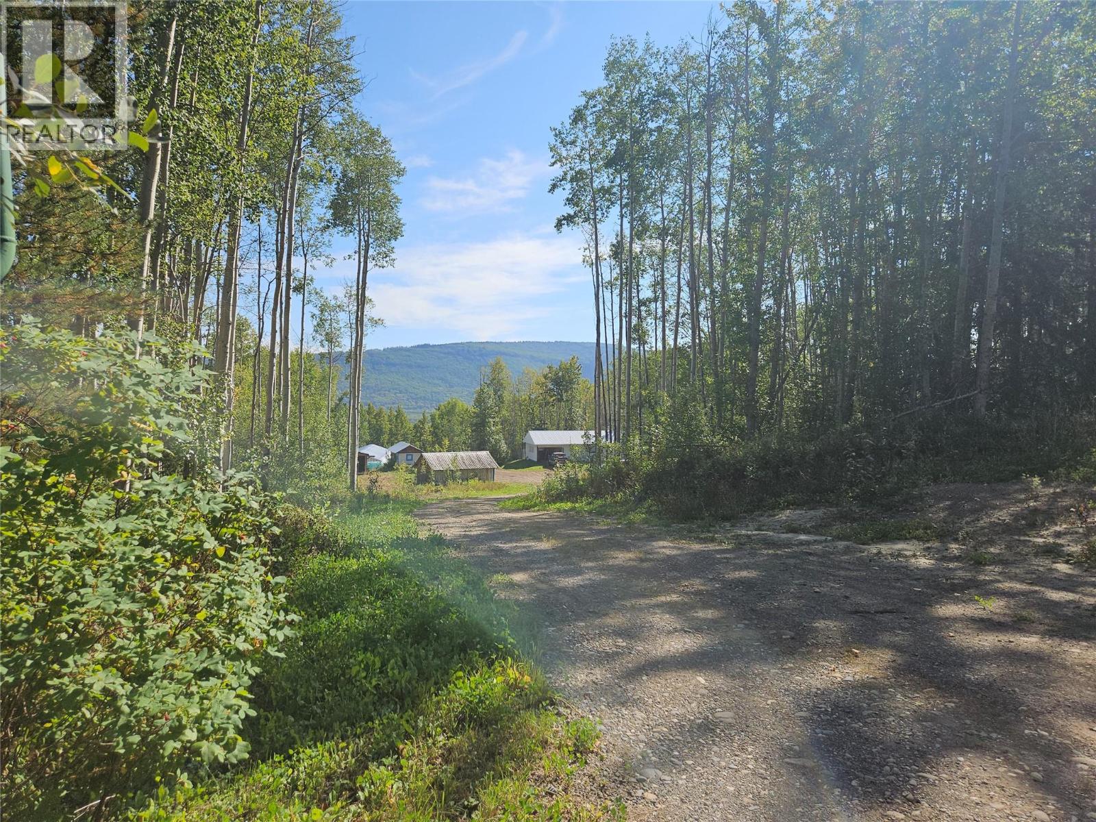 6016 Westall Sub, chetwynd, British Columbia V0C1J0