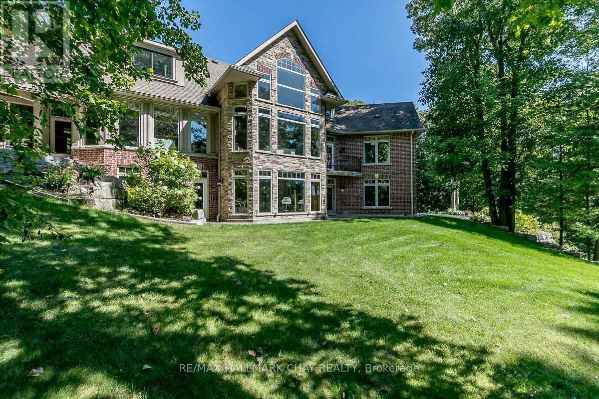 Property at 1 PIERCE COURT image 3