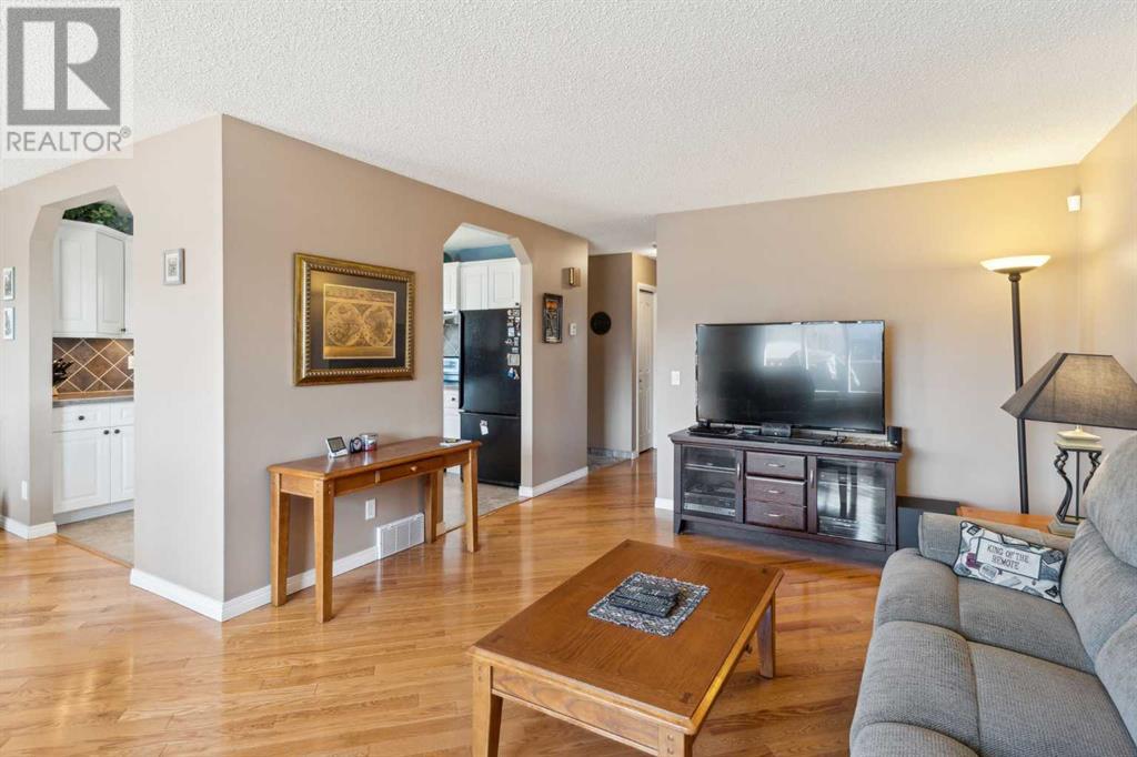 31 Doverville Way Se, Calgary, Alberta  T2B 2N6 - Photo 21 - A2214568