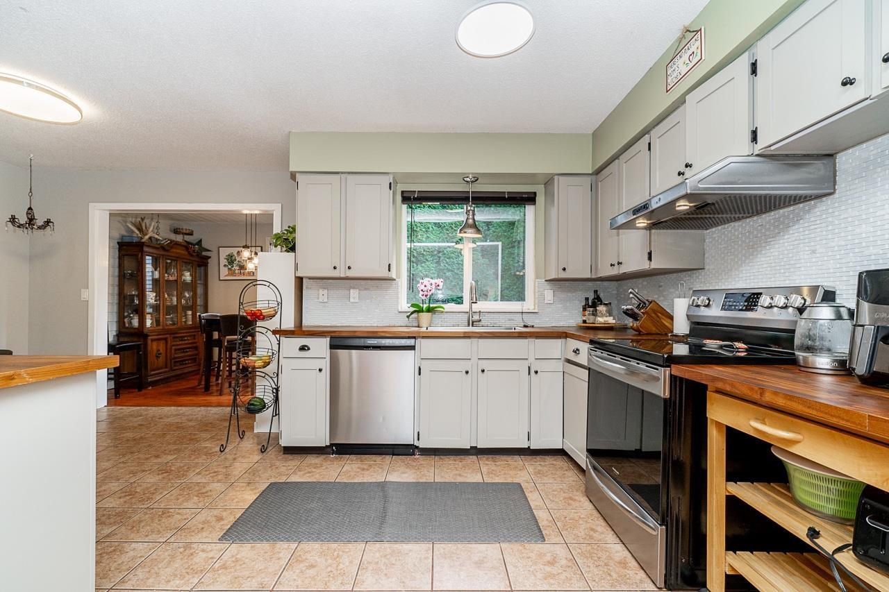 8159 132a Street, Surrey, British Columbia  V3W 8Y5 - Photo 8 - R2993632