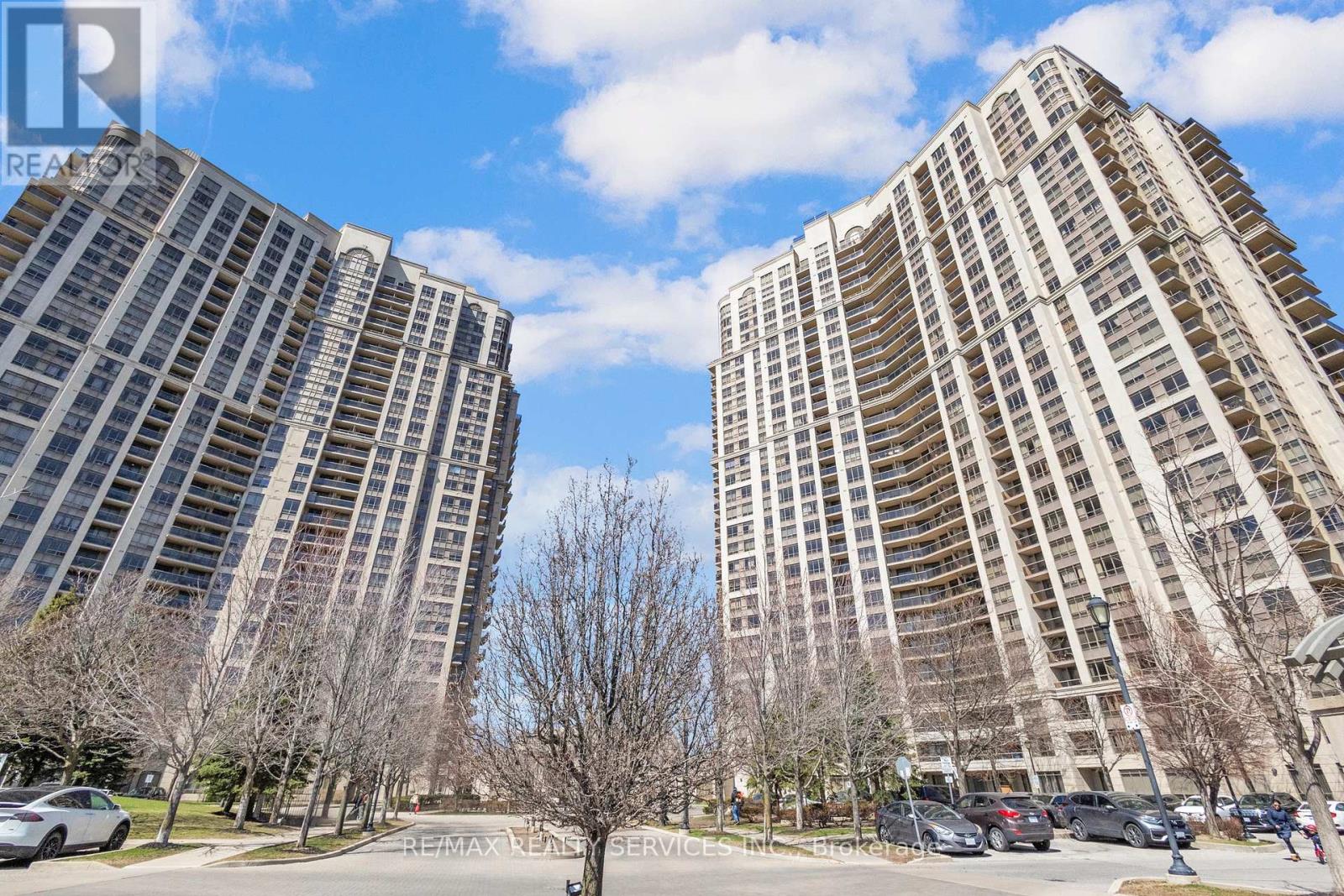 Property at 1027 - 700 HUMBERWOOD BOULEVARD image 1