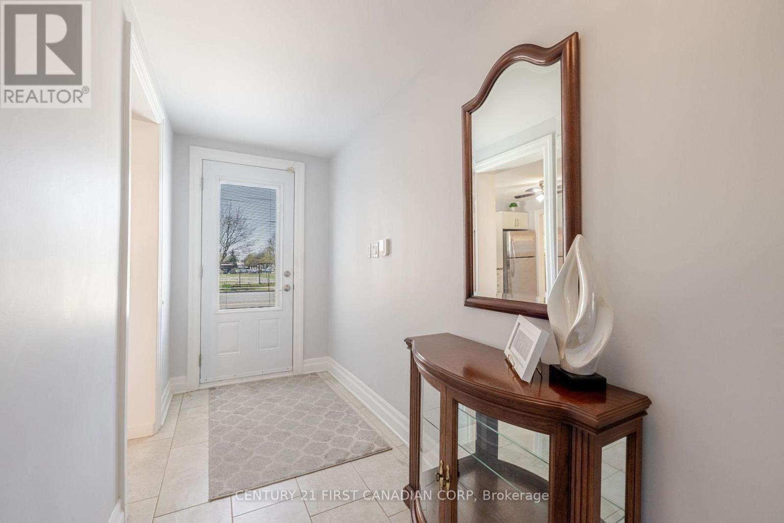 758 Cheapside Street, London East (East C), Ontario  N5Y 3Y8 - Photo 16 - X12101808