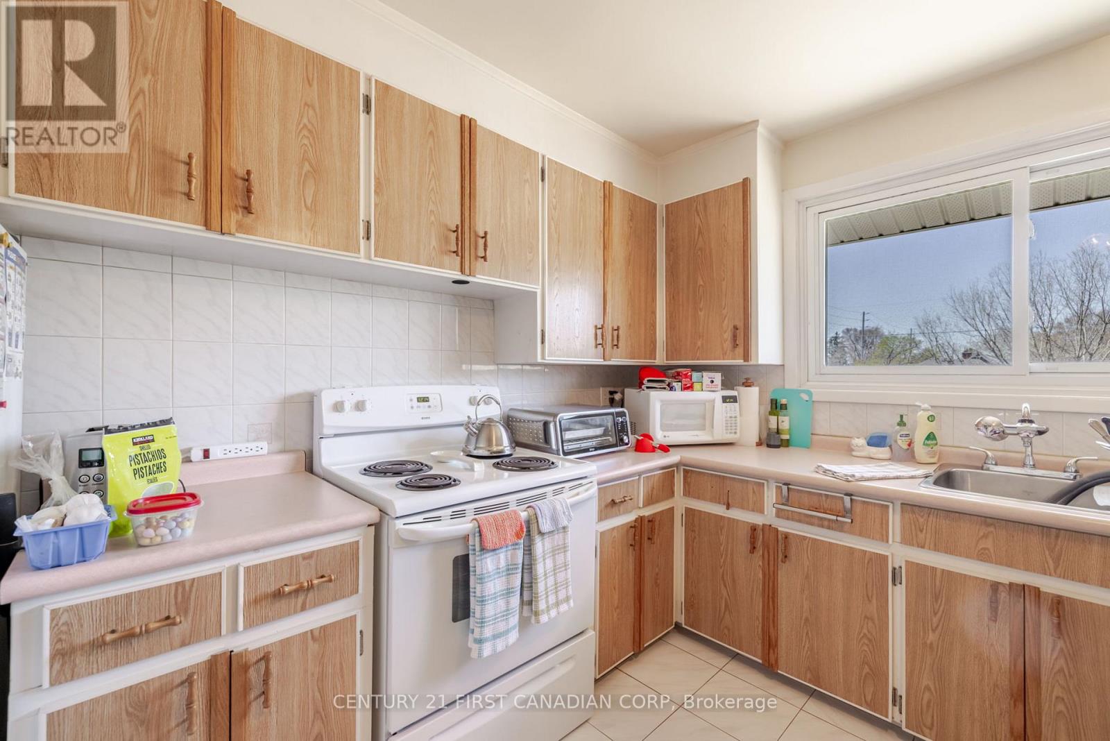 758 Cheapside Street, London East (East C), Ontario  N5Y 3Y8 - Photo 29 - X12101808