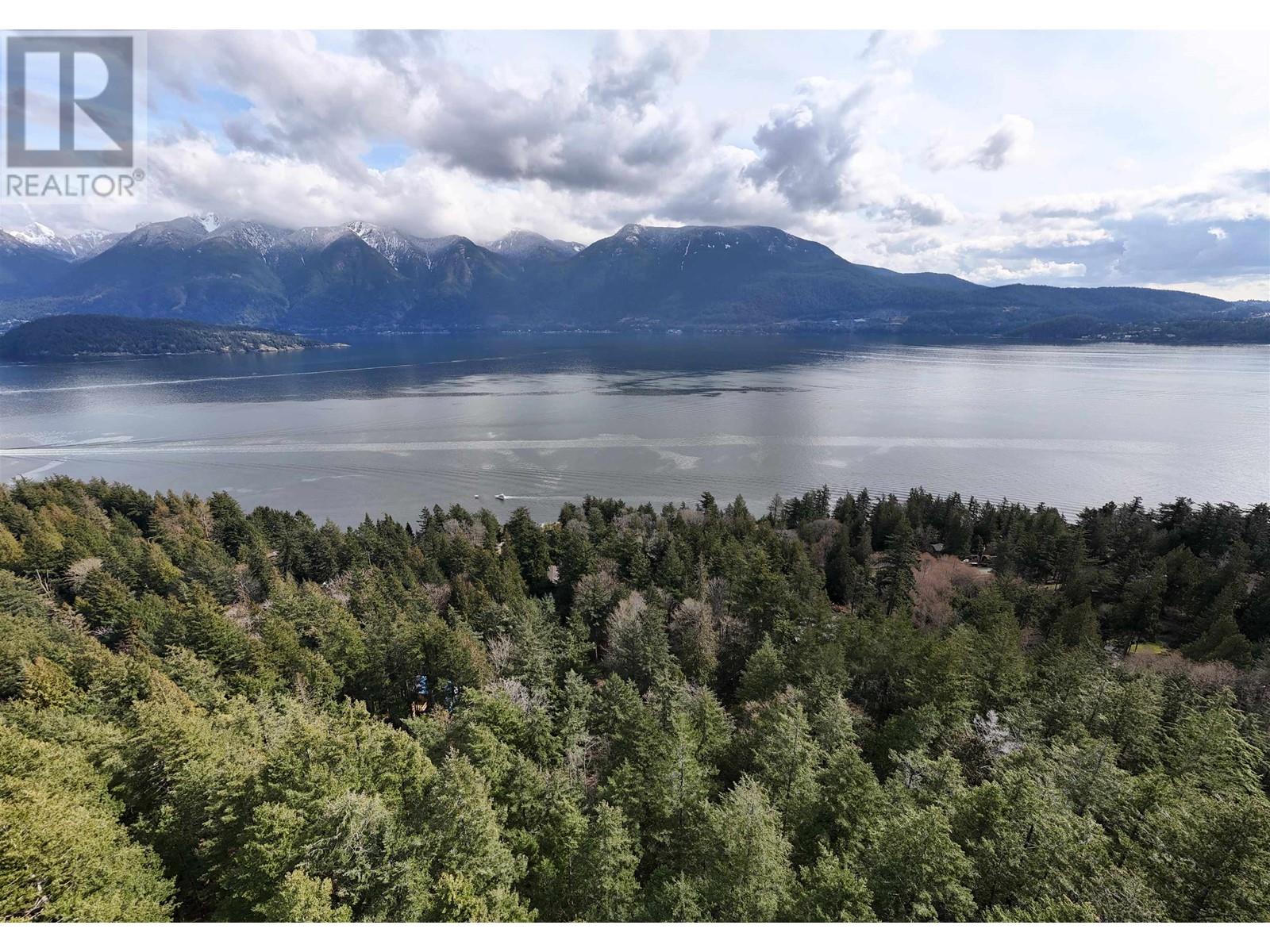 1588 EAGLE CLIFF ROAD, Bowen Island, British Columbia