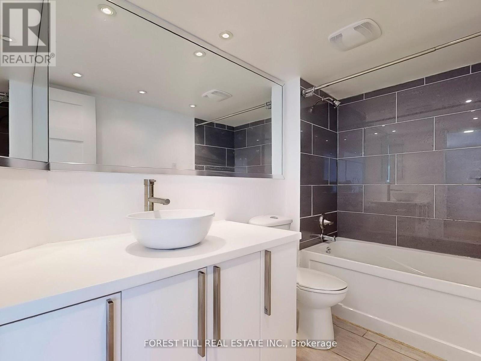 901 - 725 King Street, Toronto, Ontario  M5V 2W9 - Photo 24 - C12099670