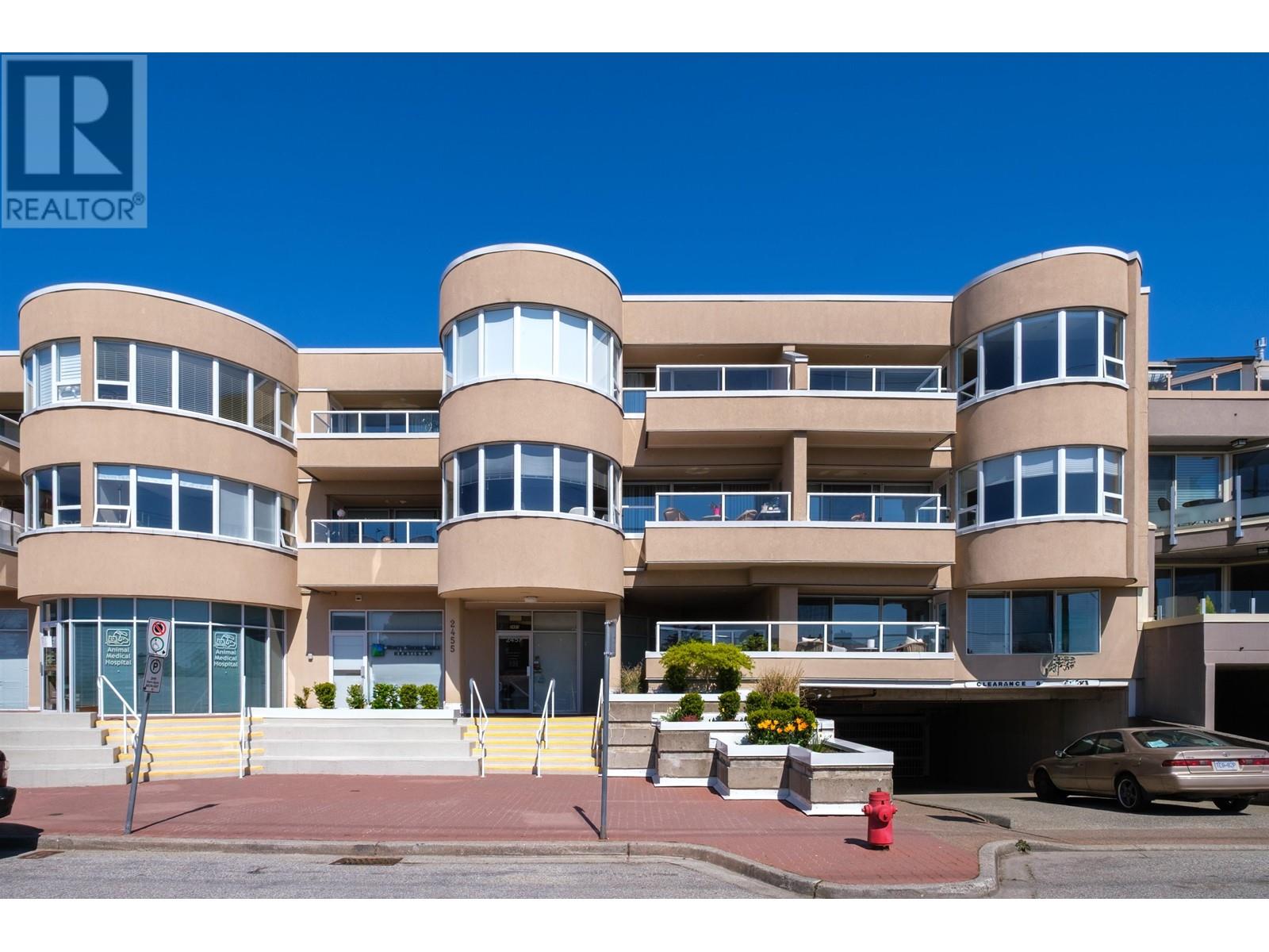 Property at 302 2455 BELLEVUE AVENUE image 1