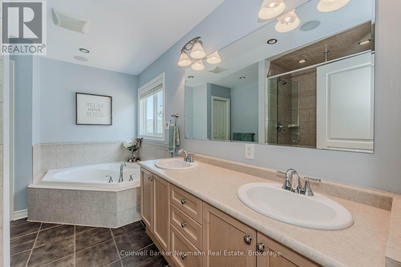 44 Hall Avenue, Guelph, Ontario  N1L 0B3 - Photo 23 - X12101810