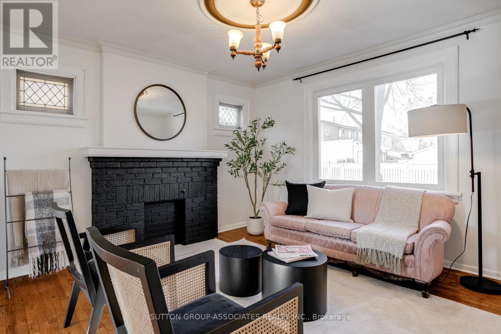Property at 38 PRIMROSE AVENUE image 2