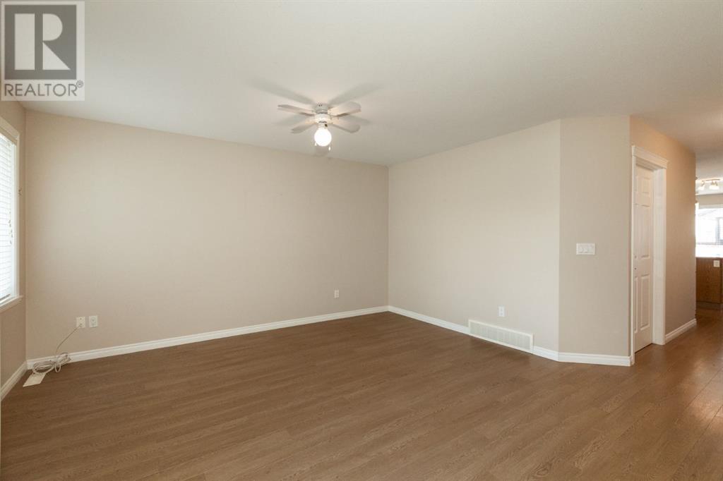 6440 Elmwood Way, Innisfail, Alberta  T4G 0A4 - Photo 9 - A2200923