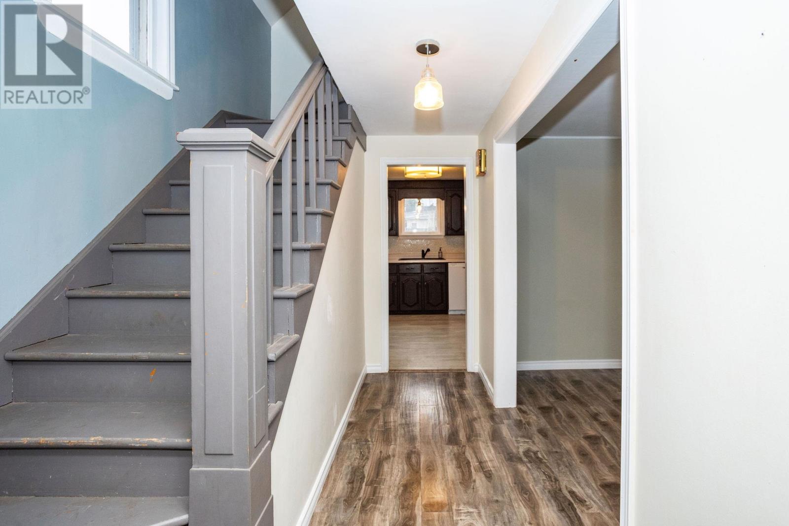 Property at 405 Poplar Avenue image 3