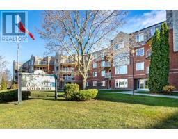 204 - 11 BECK BOULEVARD, Penetanguishene, Ontario