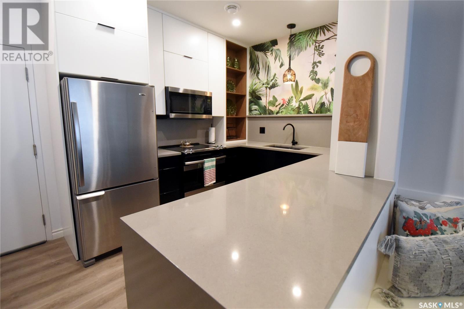 Property at 1105 1867 Hamilton STREET image 3
