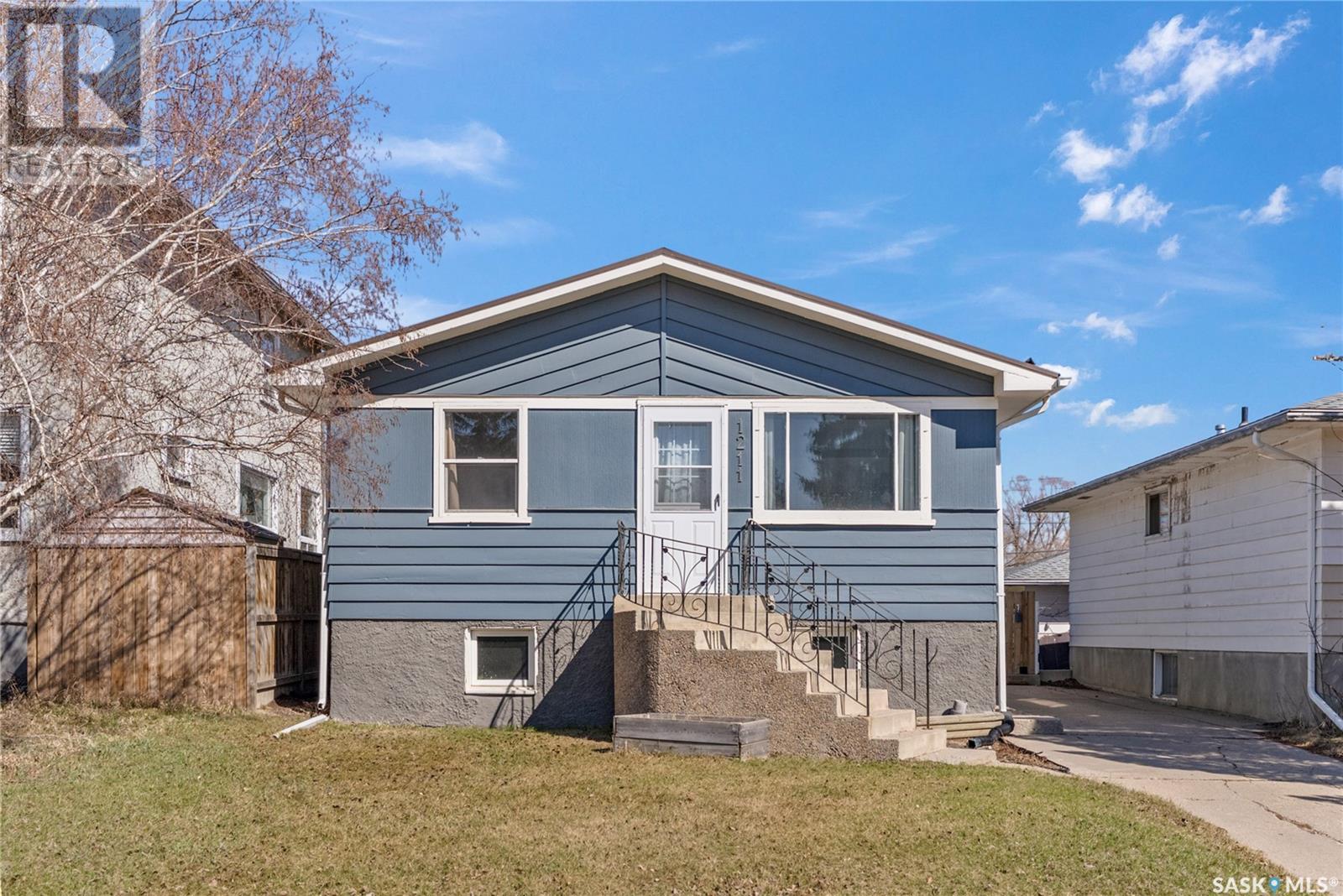 Property at 1211 Cumberland AVENUE S image 1