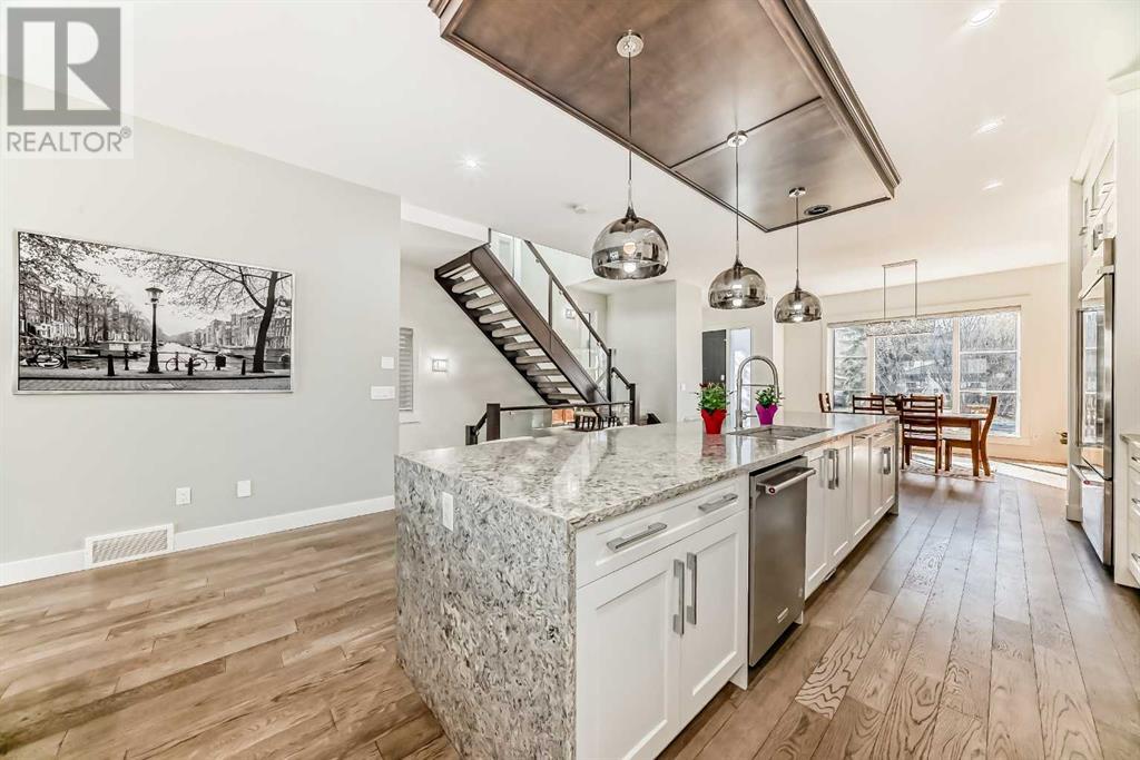 Property at 226 21 Avenue NE image 3